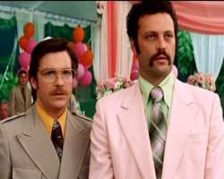 He smashed his face into the fake glass while filming a scene in which Ben Stiller arrest his character in the film 